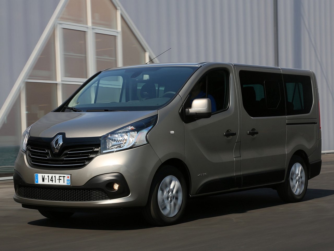 Renault Trafic spécifications techniques et économie de